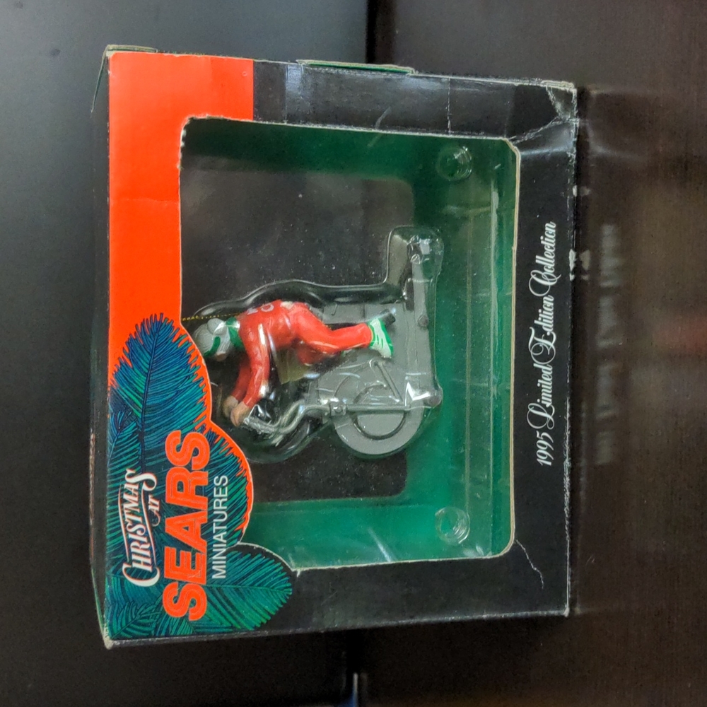 1995 Sears Mrs. Claus on treadmill
